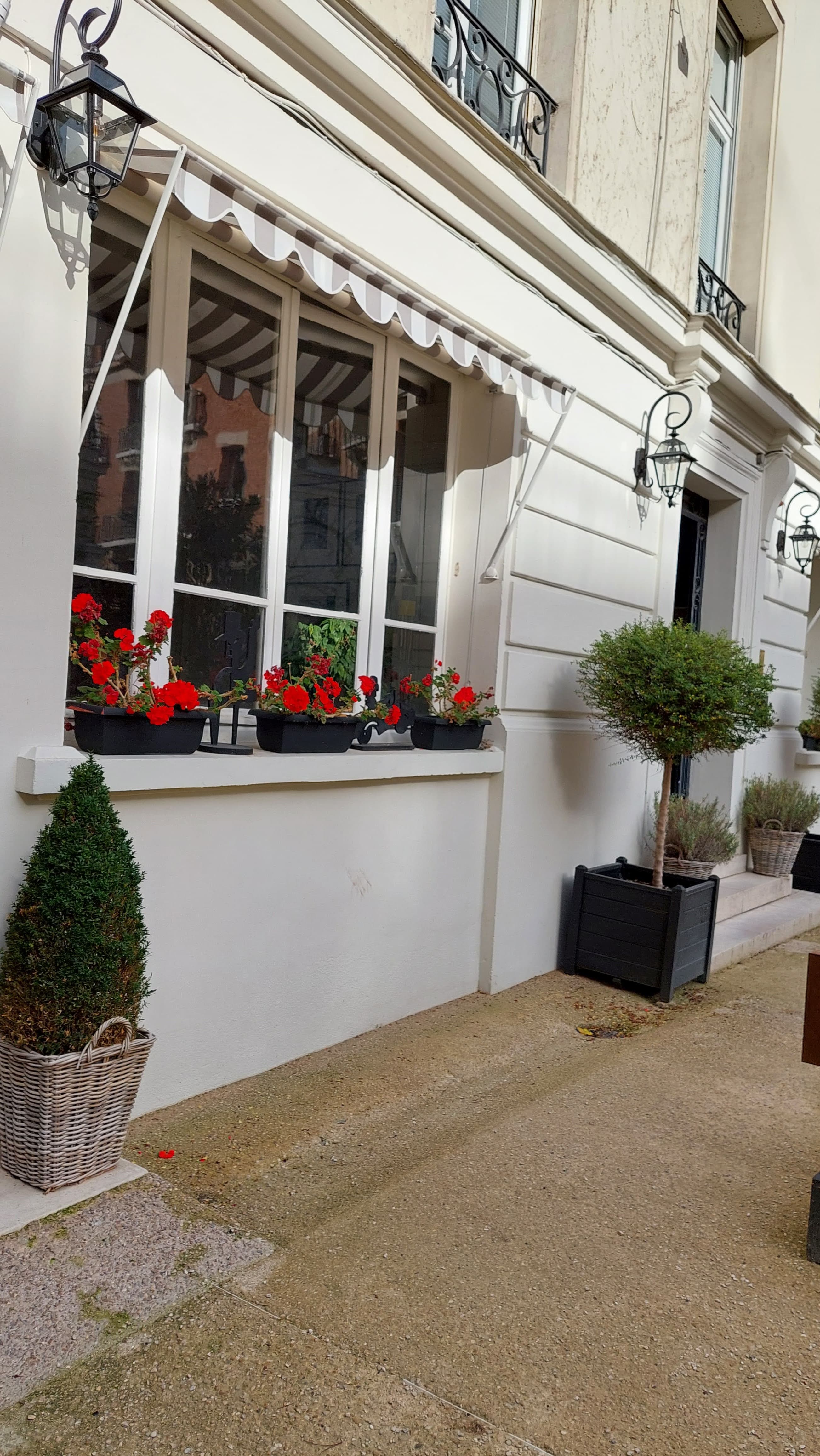 Evento Casa Argentina París - Obras de Liliana Caram 2022