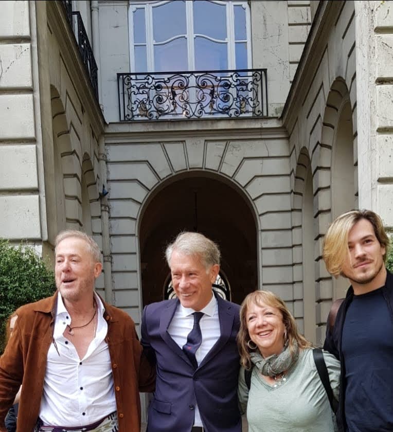 Momento especial París - Exposición Liliana Caram Embajada Argentina